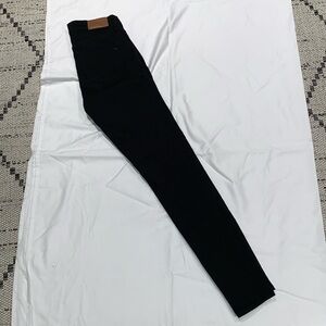 BNWOT Skinny Jeans 9” by Madewell